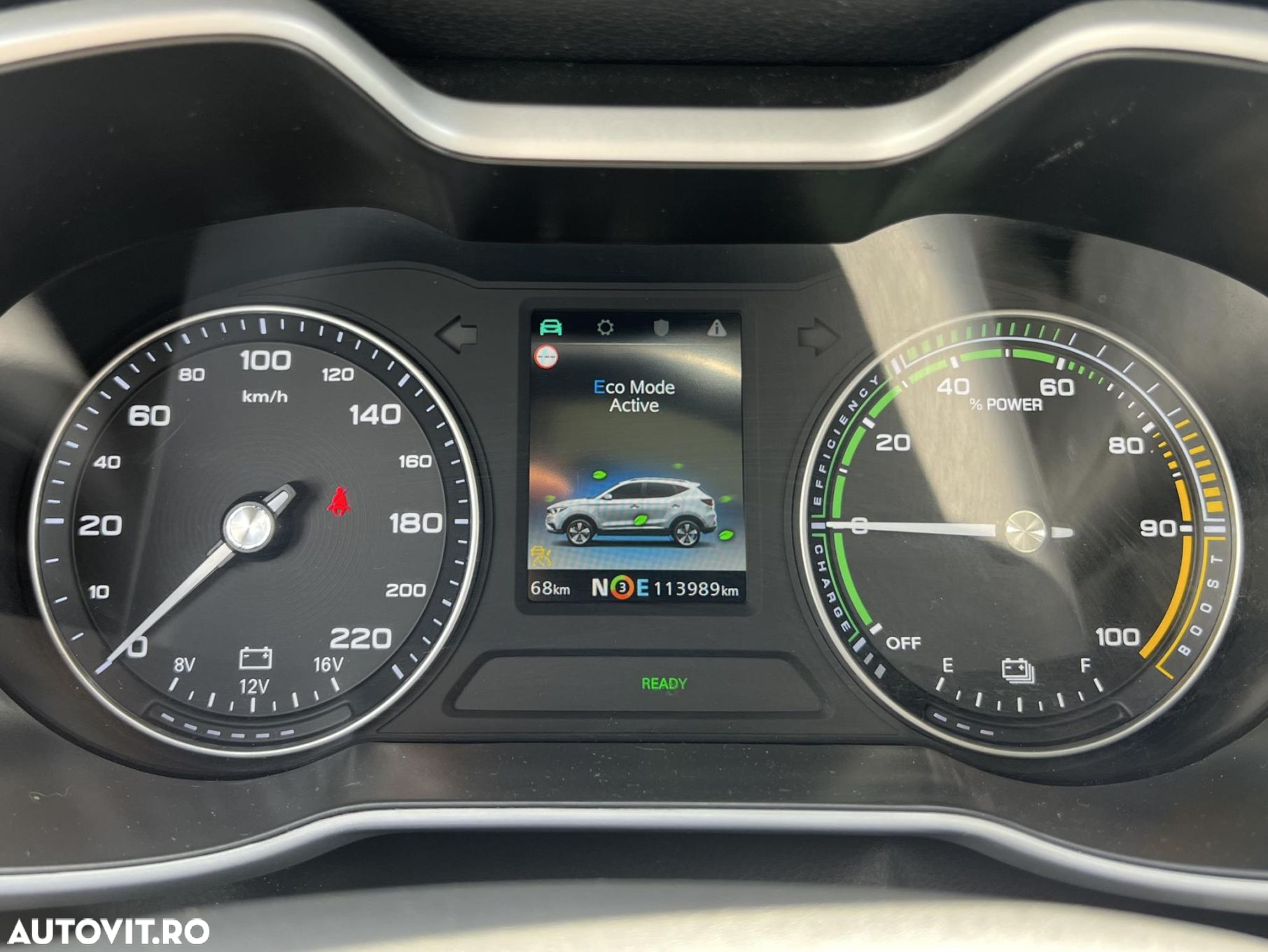 MG ZS EV Luxury - 19