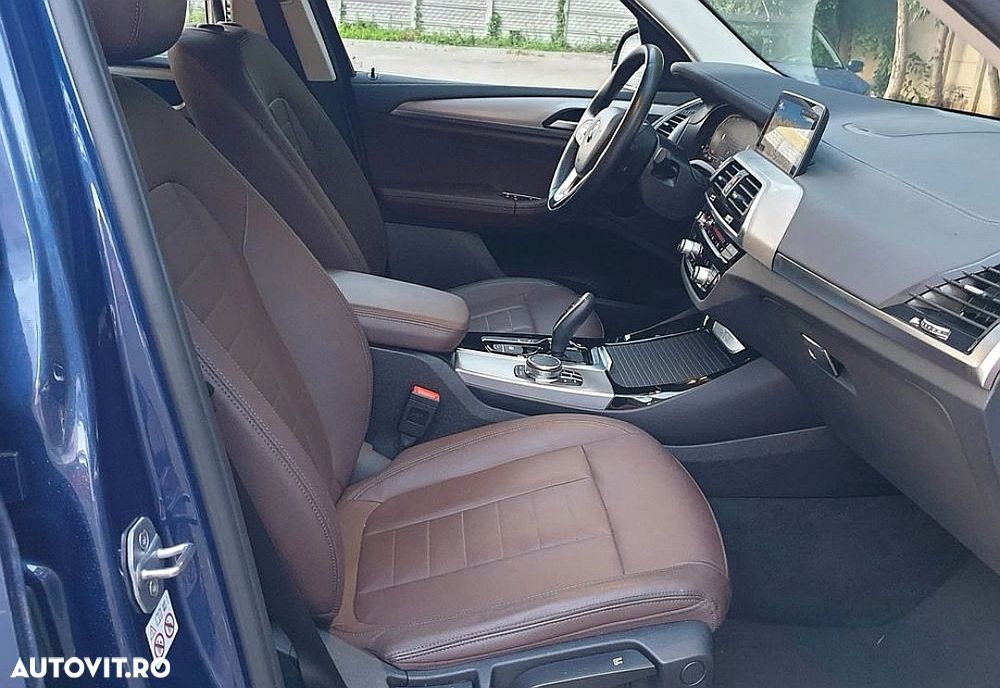 BMW X3 xDrive20d AT Luxury Line - 9