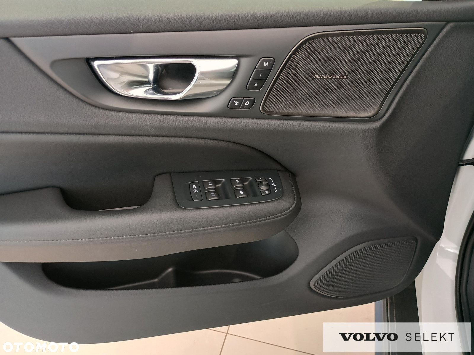 Volvo V60 Cross Country - 20