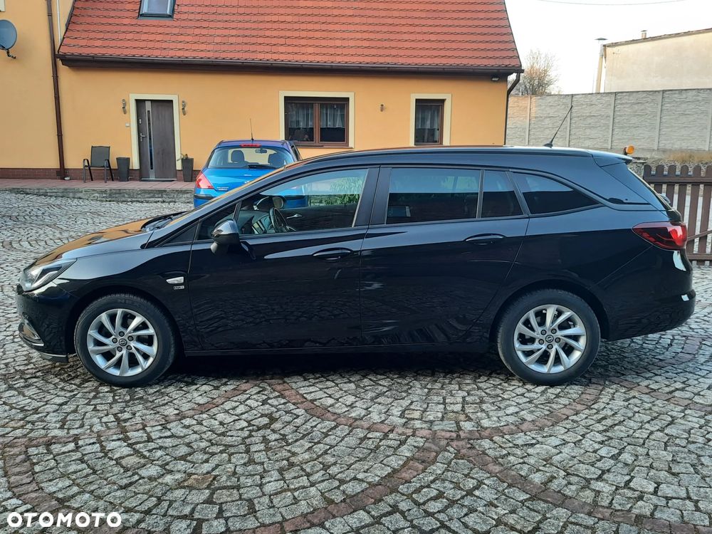 Opel Astra 1.6 D Start/Stop 120 Jahre - 3