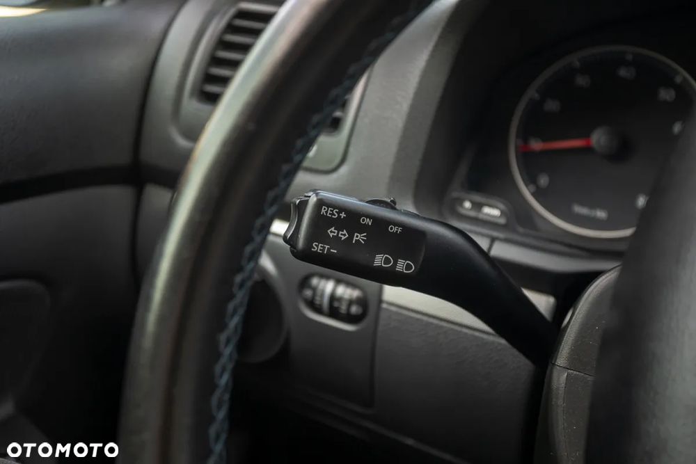 Volkswagen Golf 1.6 Tour - 25