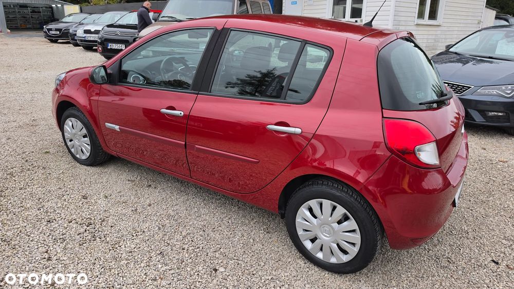 Renault Clio 1.2 16V Expression Quickshift - 15