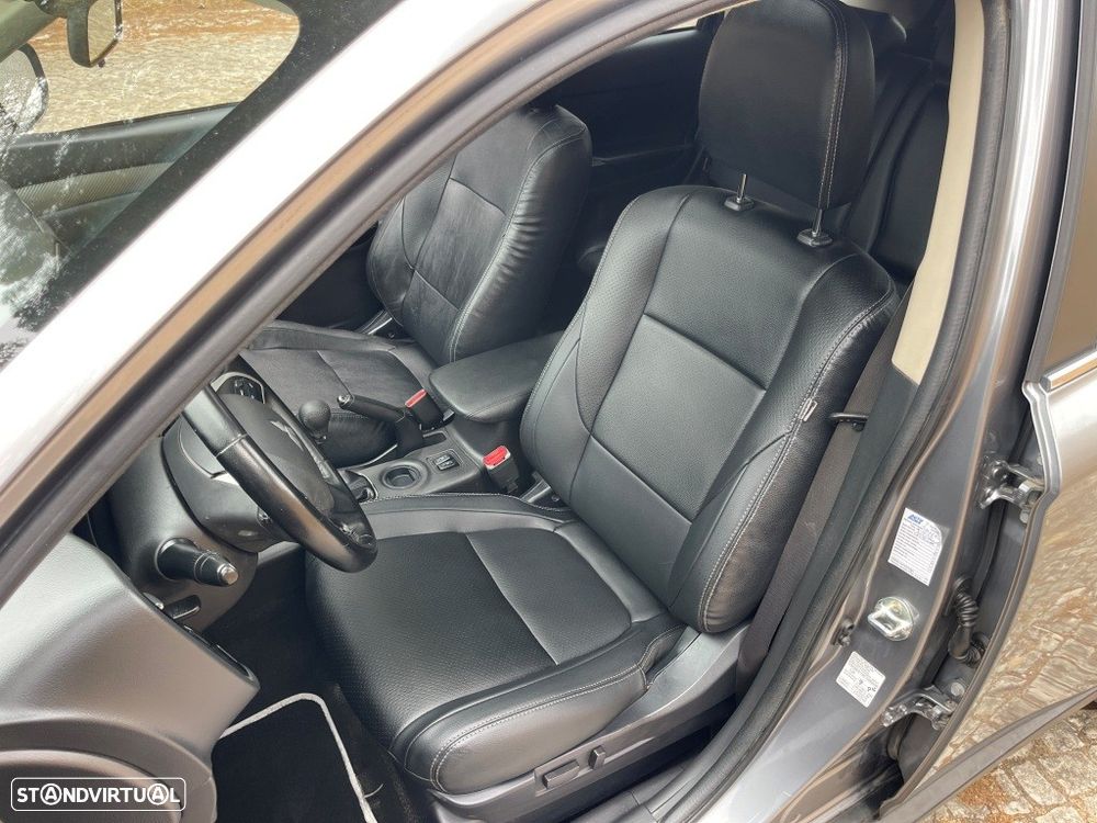 Mitsubishi Outlander 2.2 DI-D Instyle - 24