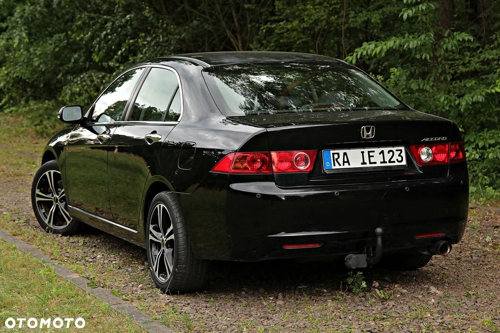 Honda Accord 2.0 i Sport - 11