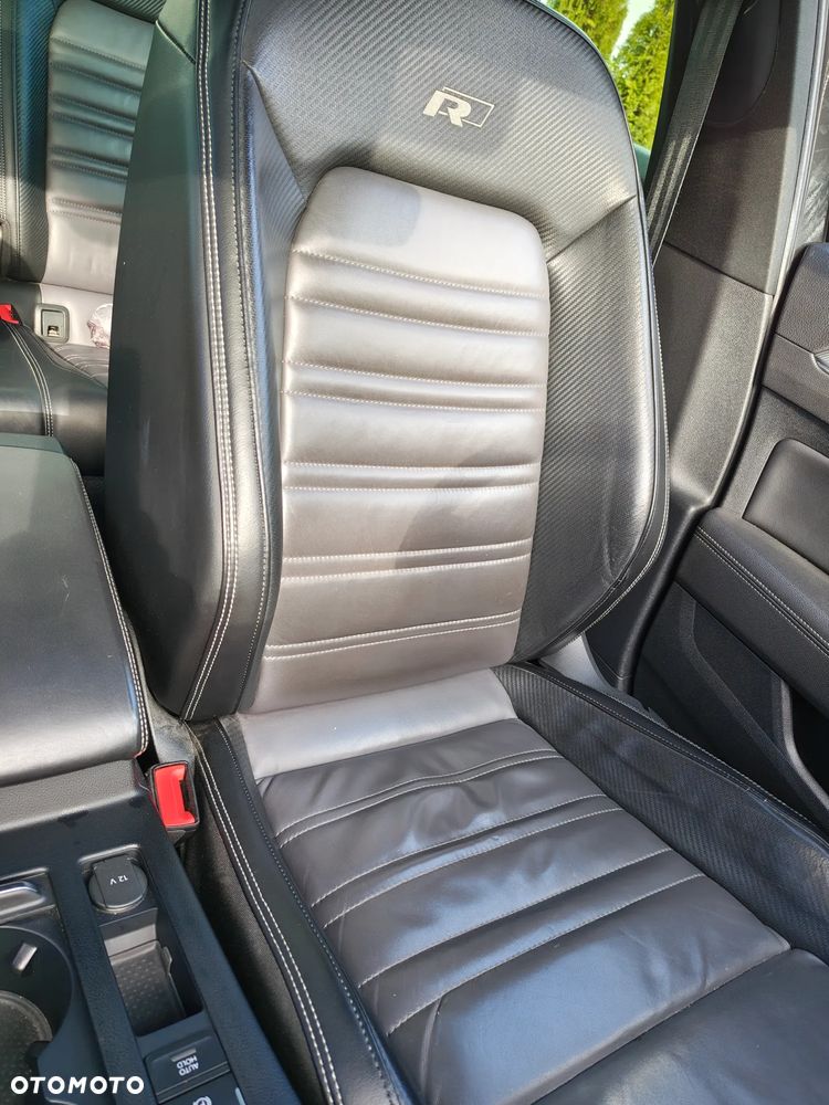 Volkswagen Passat - 25