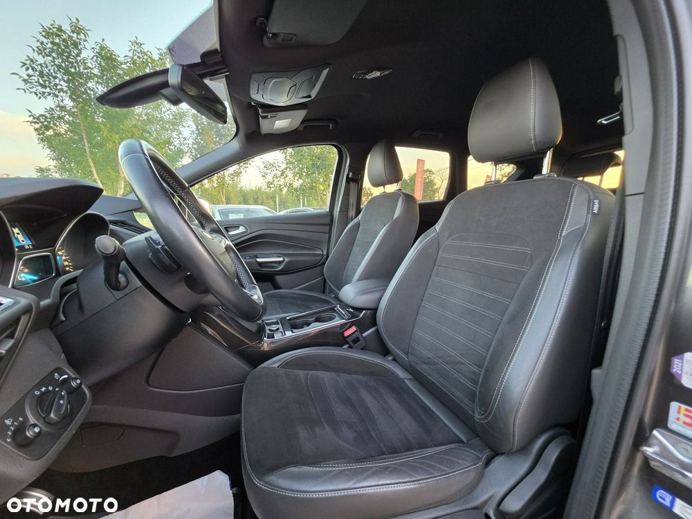 Ford Kuga 2.0 TDCi AWD ST-Line - 27