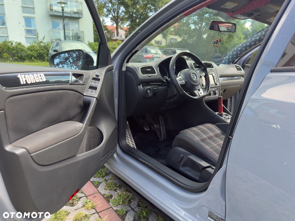 Volkswagen Golf 2.0 GTI - 23