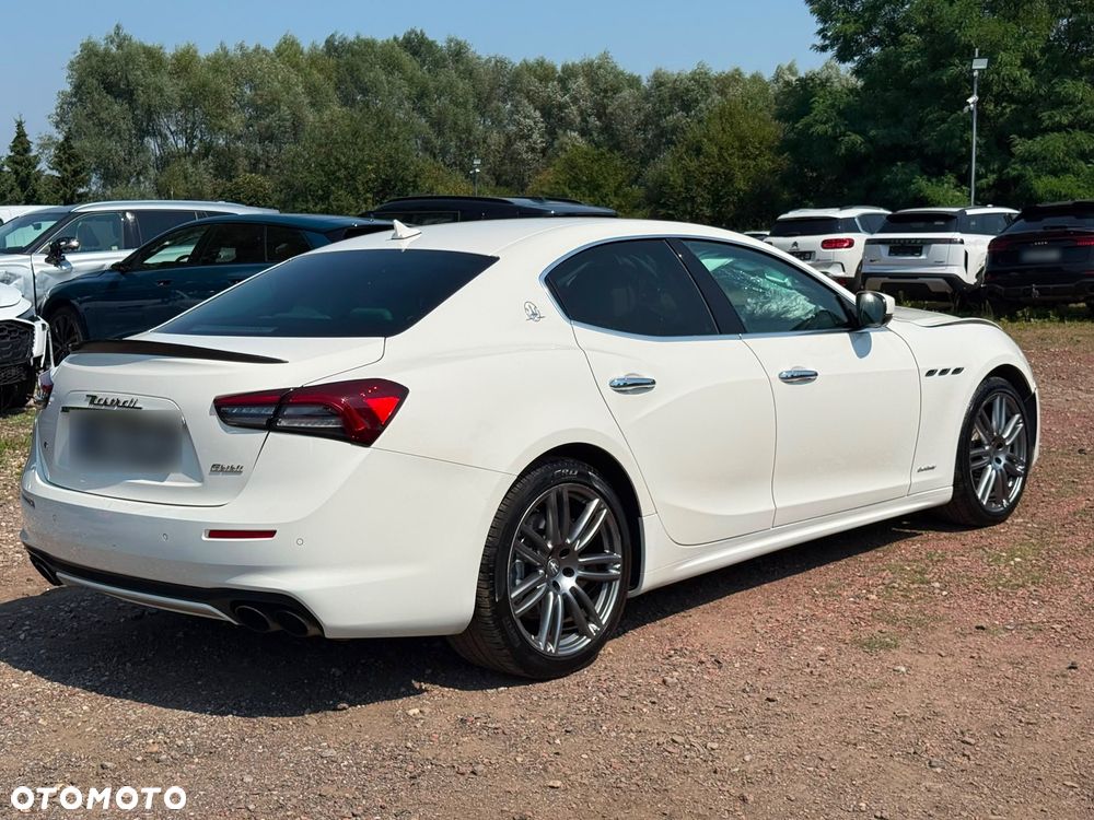 Maserati Ghibli S - 1