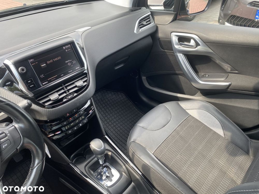 Peugeot 2008 - 18