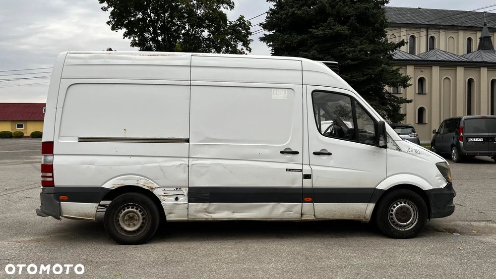 Mercedes-Benz Sprinter - 4