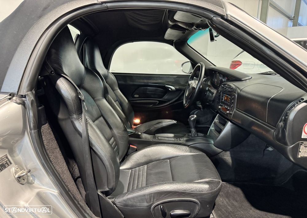 Porsche Boxster 2.7 - 15