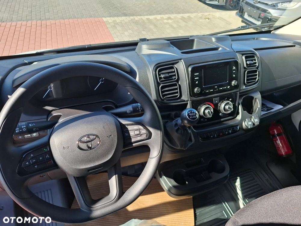 Toyota Proace Max - 29