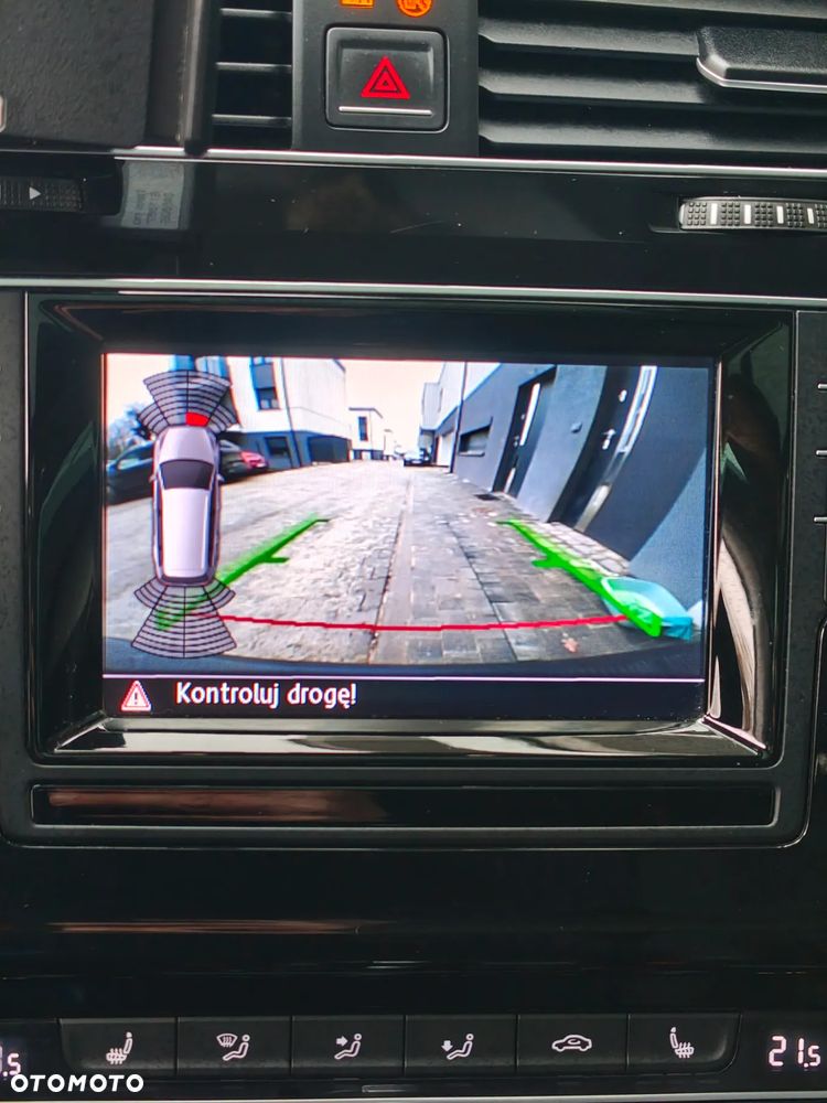 Volkswagen Golf 1.4 TSI BMT Highline DSG - 17