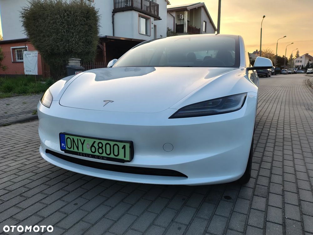 Tesla Model 3 - 2