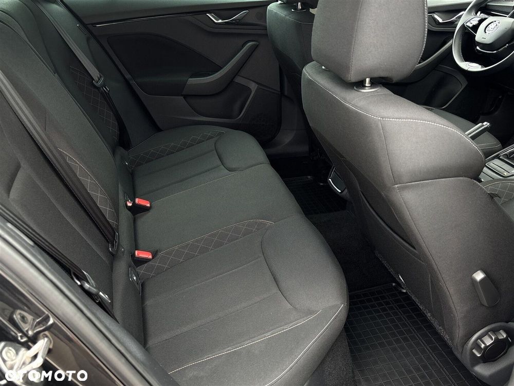 Skoda Kamiq 1.0 TSI Ambition - 10