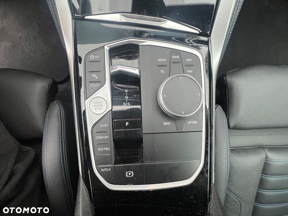 BMW Seria 2 220i M Sport - 26