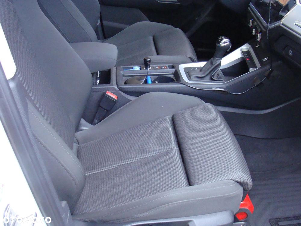 Audi Q3 35 TFSI Advanced S tronic - 9