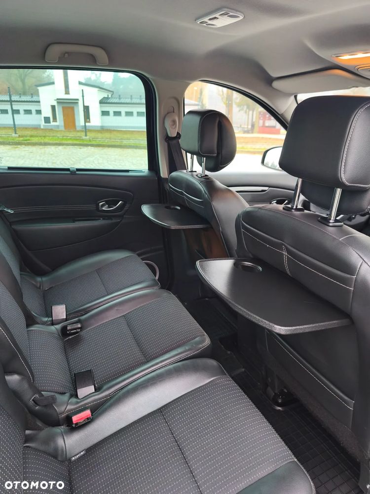 Renault Scenic Energy dCi 130 Start & Stop Luxe - 12