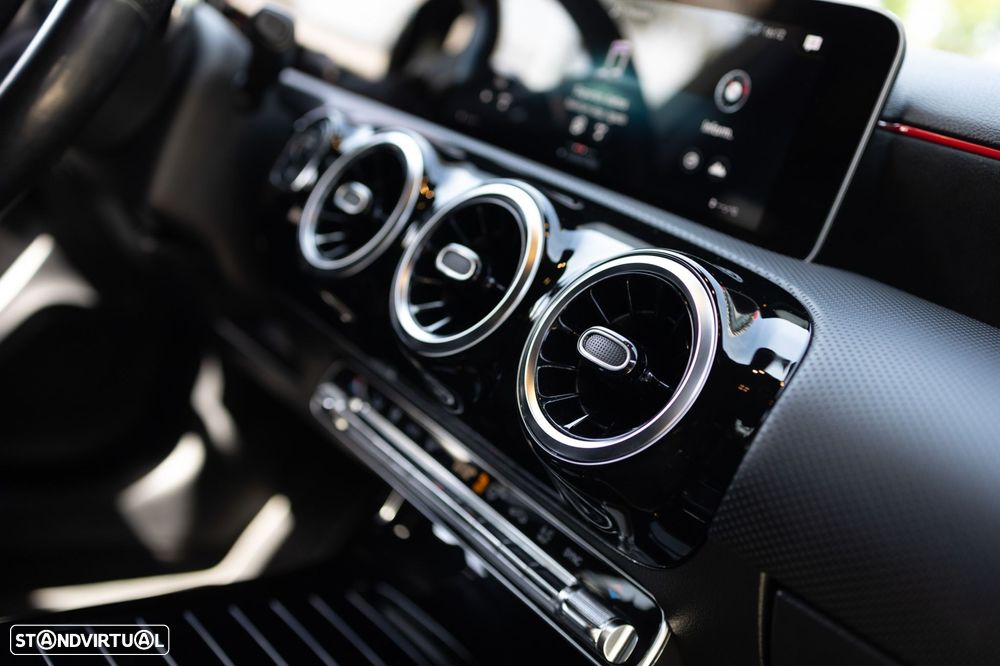 Mercedes-Benz A 180 d AMG Line Aut. - 33