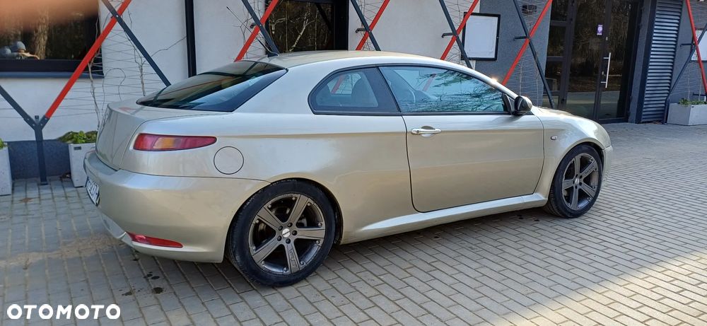 Alfa Romeo GT 1.9 JTD M-Jet Collezione - 5