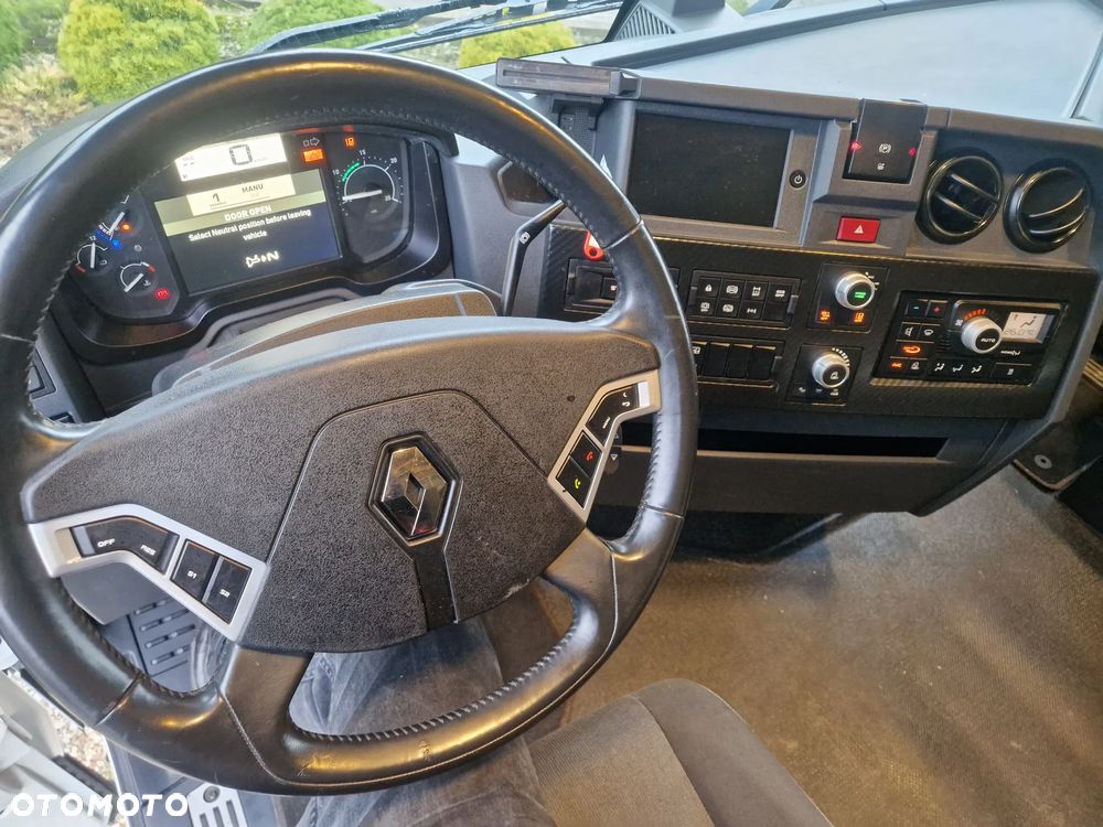 Renault Gama T 520 High Cab - 7