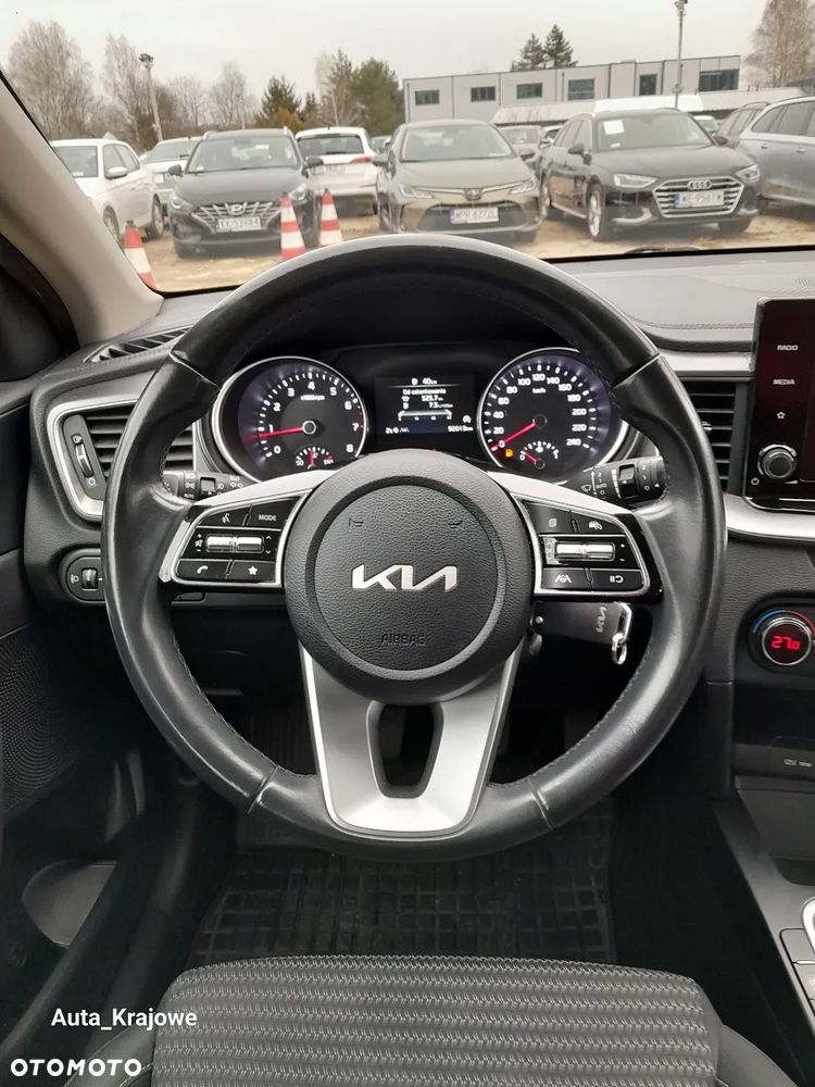 Kia Ceed 1.5 T-GDI M - 11