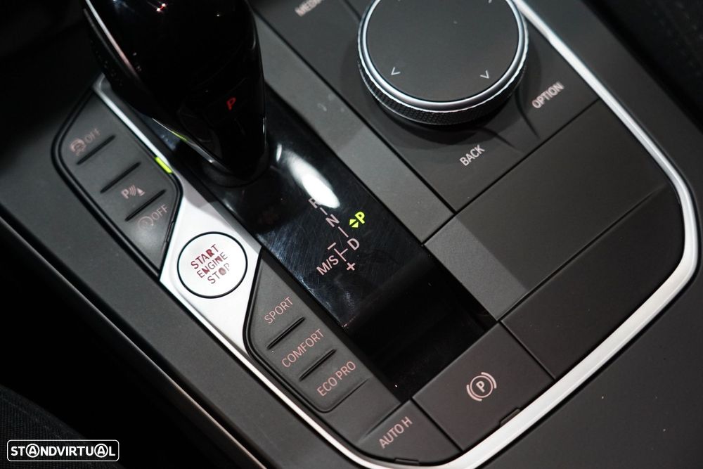 BMW 116 d Advantage Auto - 24