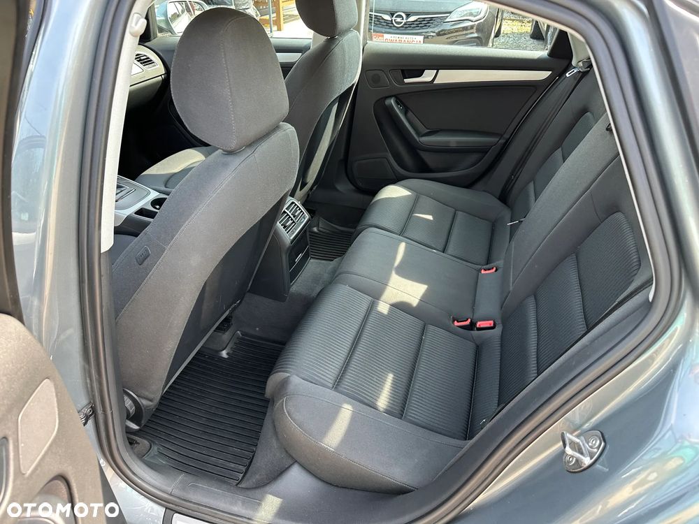 Audi A4 Limousine - 19