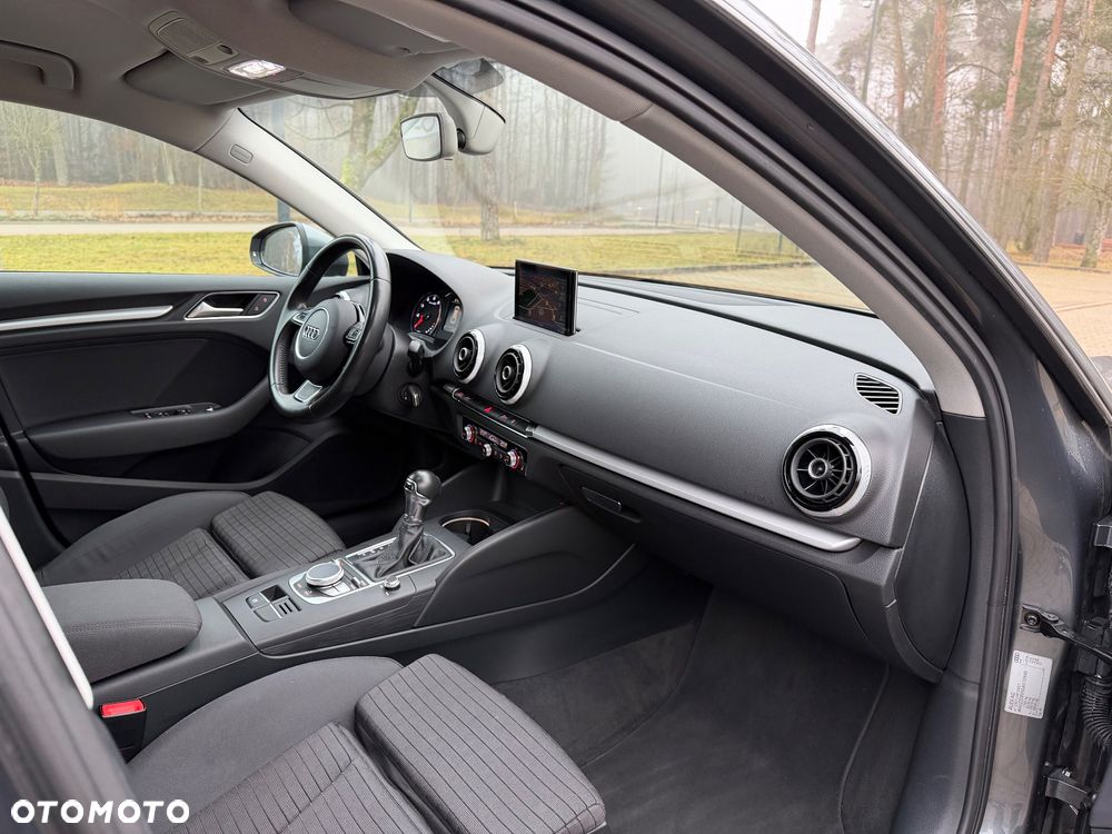 Audi A3 Sportback 1.4 TFSI Ambiente S tronic - 21