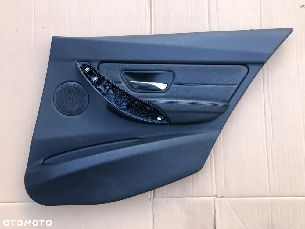 BOCZEK DRZWI LEWY PRAWY BMW F31 SKÓRA POD ROLETĘ - 2
