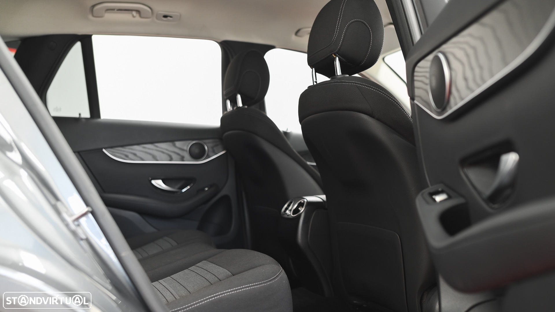 Mercedes-Benz GLC 300 Coupe de 4Matic 9G-TRONIC - 42