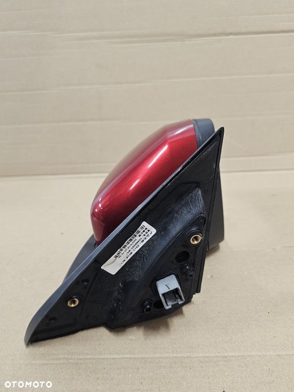 MG ZS LIFT LUSTERKO DRZWI PRAWE 8 PIN 10488201 - 10