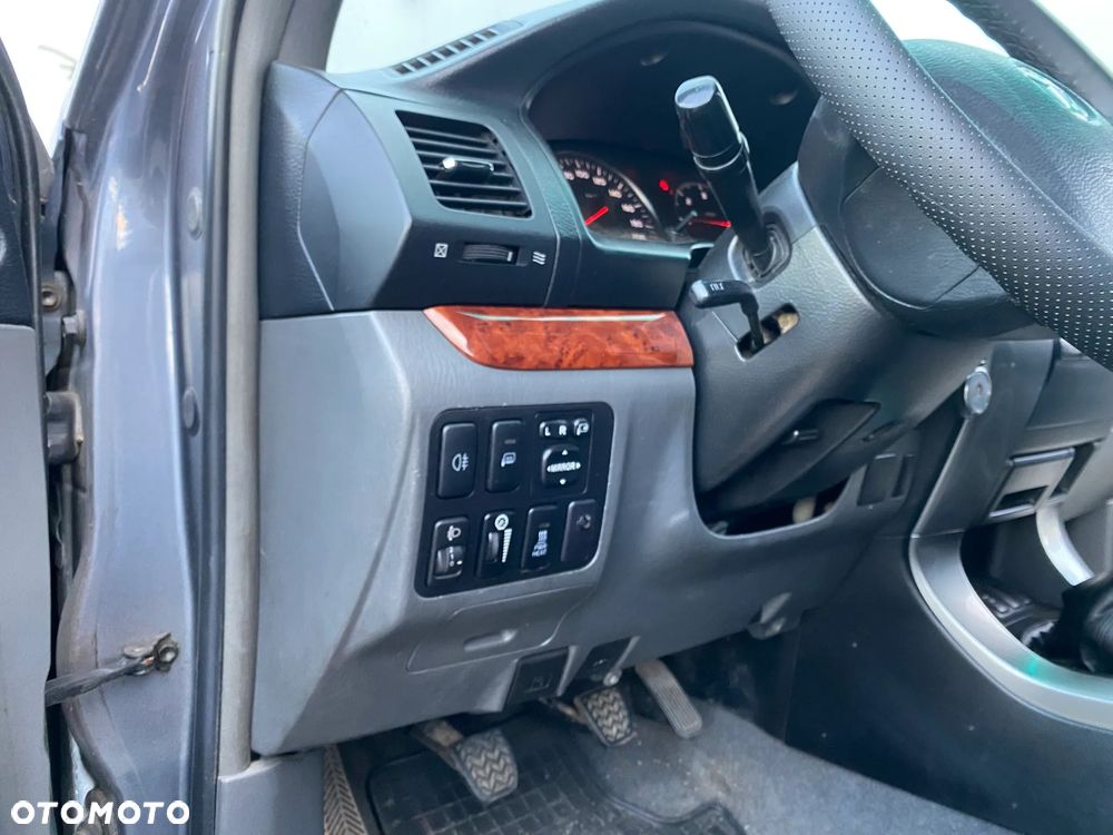 Toyota Land Cruiser - 15
