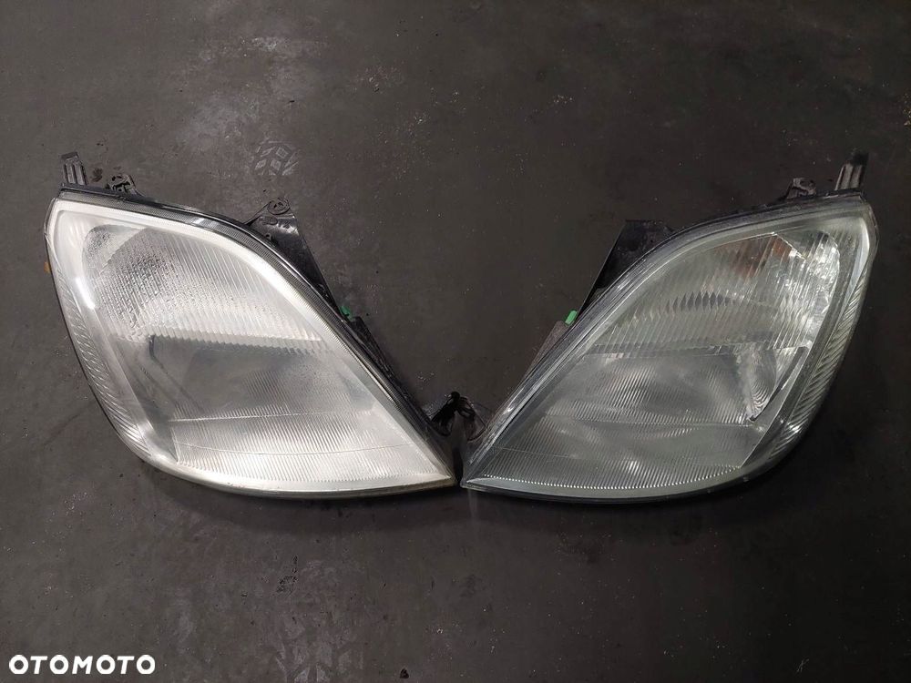 KOMPLETNY PRZÓD MASKA ZDERZAK LAMPA BŁOTNIK FORD FIESTA MK5 D2 - 3