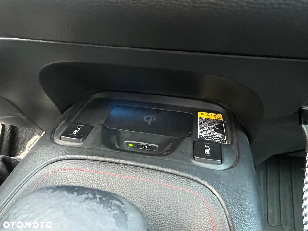 Toyota Corolla 2.0 Hybrid GR Sport Dynamic - 13