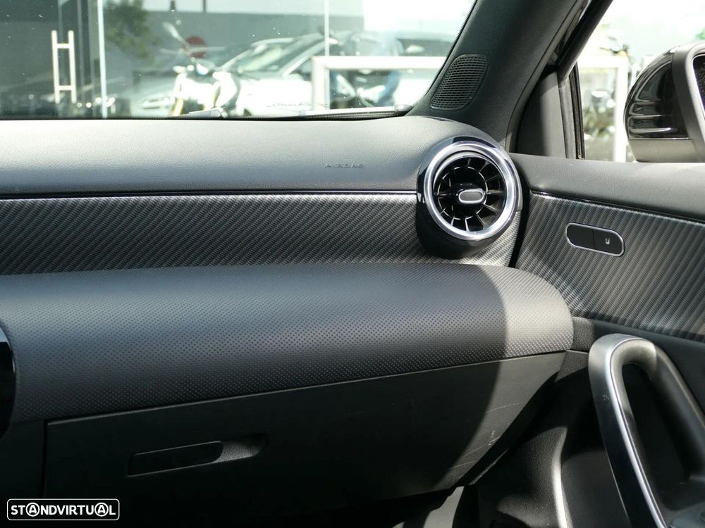 Mercedes-Benz A 250 e Progressive - 34