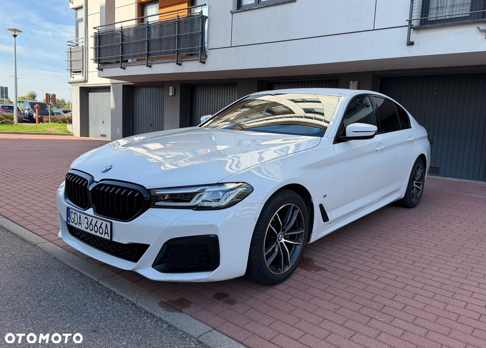 BMW Seria 5 520d xDrive M Sport sport - 2