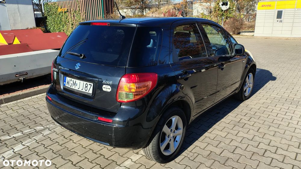 Suzuki SX4 - 5