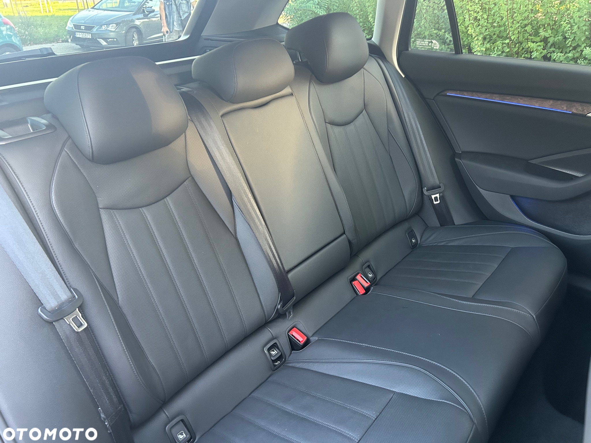 Skoda Superb 2.0 TDI SCR 4x4 L&K DSG - 17