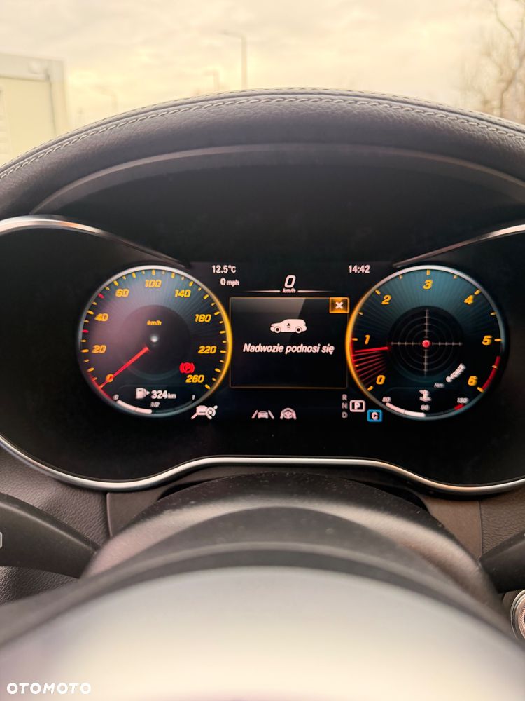 Mercedes-Benz Klasa C 300 d 4MATIC 9G-TRONIC - 19