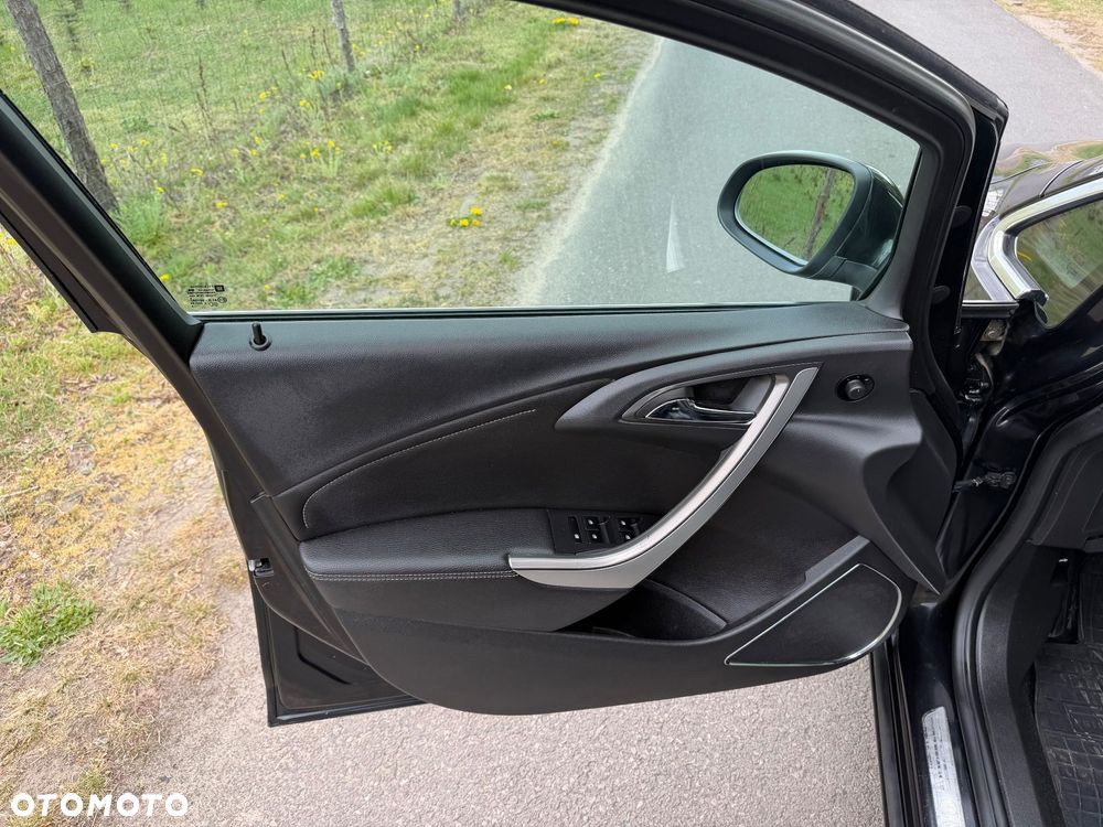 Opel Astra 1.4 T Essentia - 23