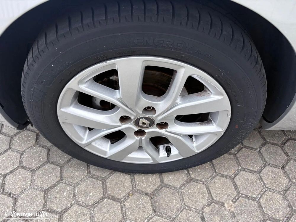 Renault Clio 0.9 TCe Limited - 13