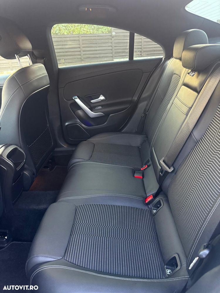 Mercedes-Benz CLA 180 7G-DCT Progressive - 26