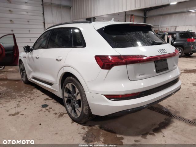 Audi e-tron 50 Quattro - 3