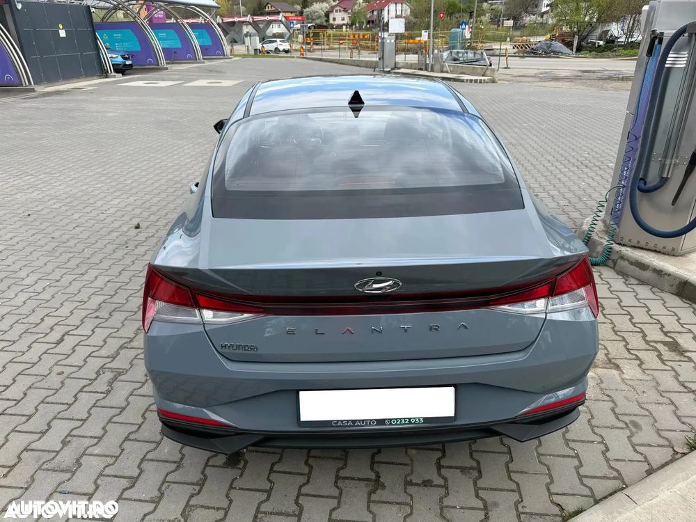 Hyundai Elantra 1.6 l 123 CP 6MT Comfort - 5