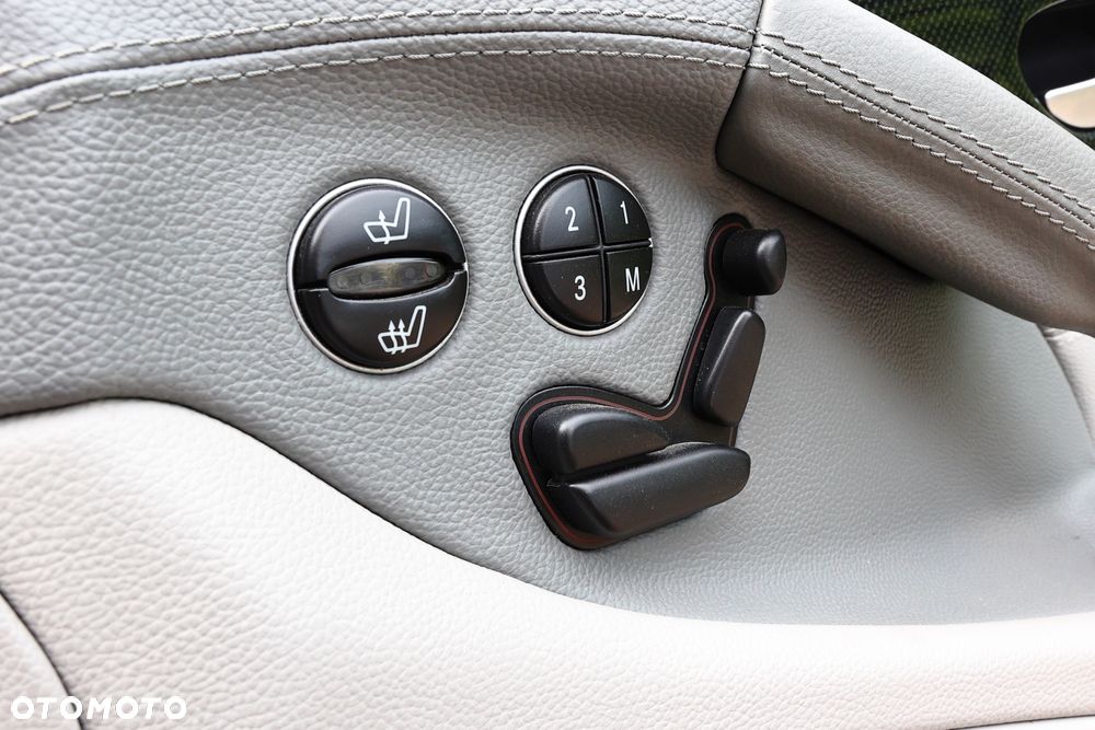 Mercedes-Benz SL 500 7G-TRONIC - 22