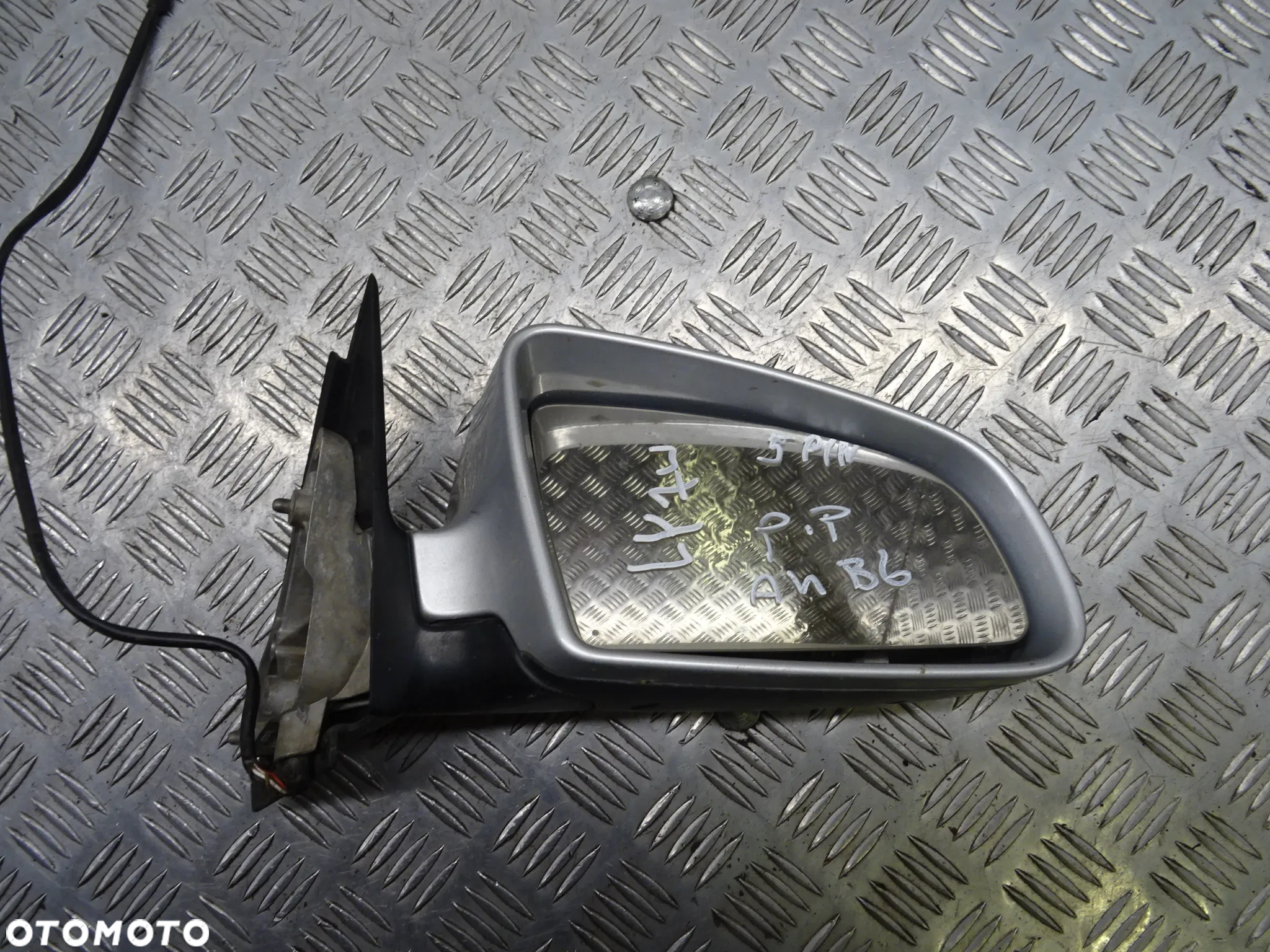 AUDI A4 B6 SEDAN 00-06 1.9 TDI AWX LUSTERKO ZEWNĘTRZNE LEWE PRAWE 5 PINÓW - 3