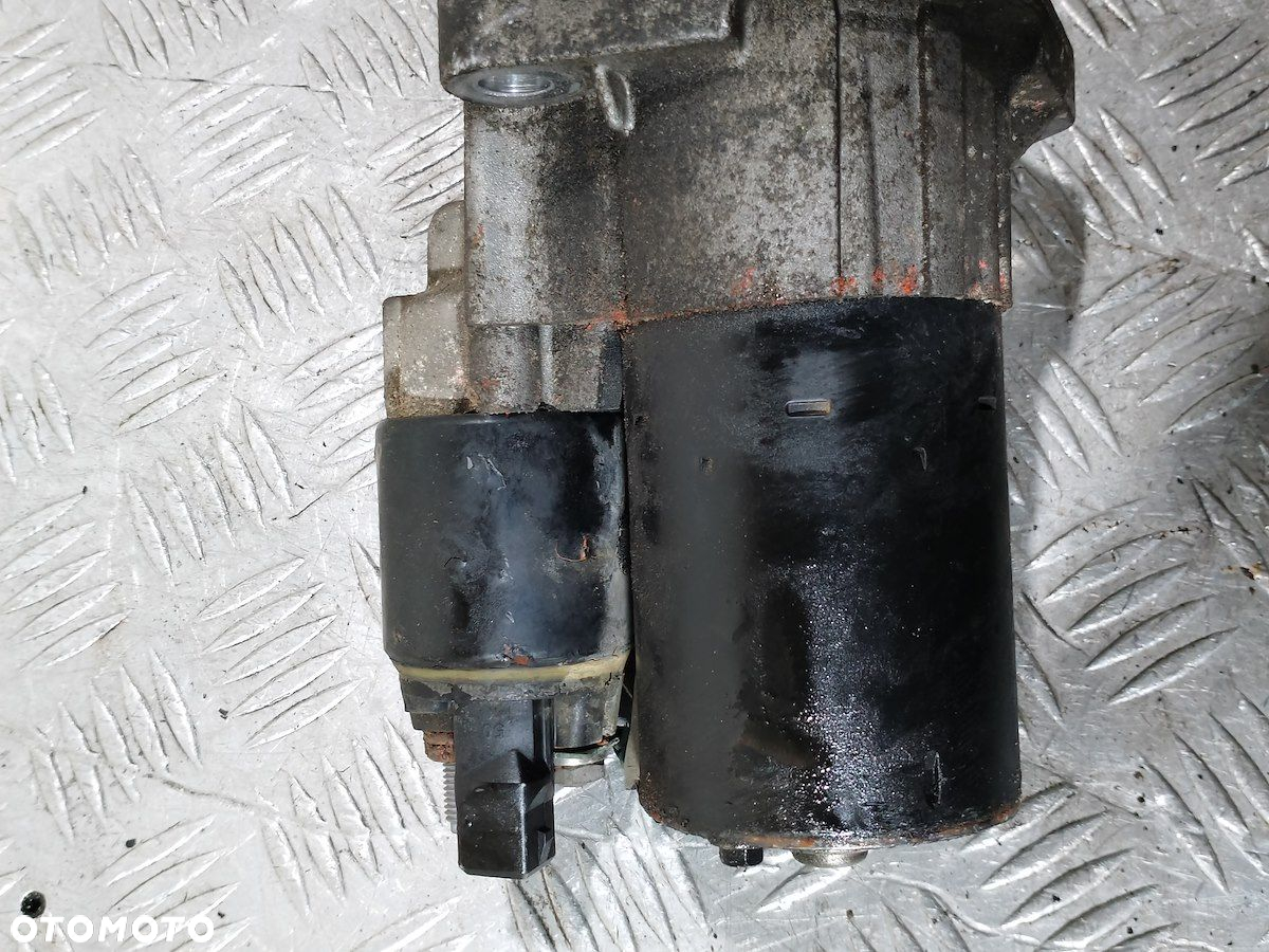 ROZRUSZNIK SKODA OCTAVIA I LIFT 020911023T  0001120402 BOSCH 1.4 16V - 4