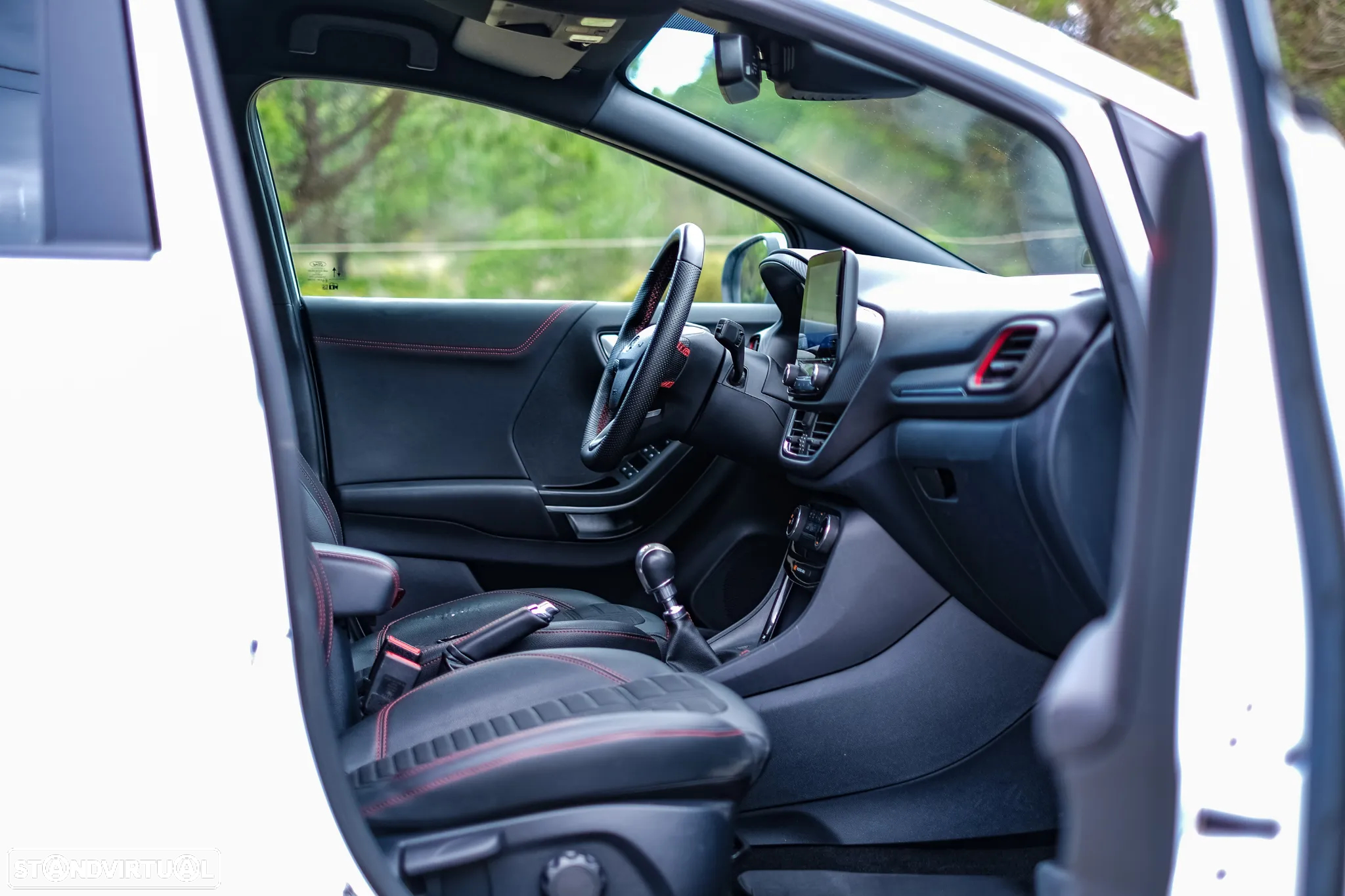 Ford Puma 1.0 EcoBoost Hybrid ST-LINE - 13