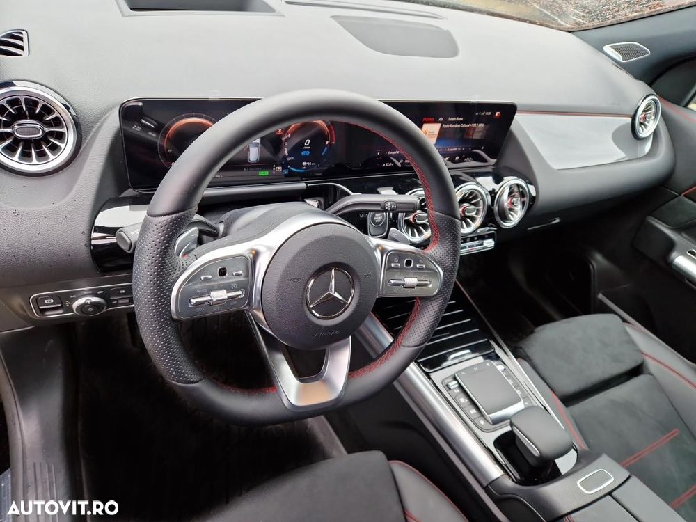 Mercedes-Benz GLA 250 e - 12